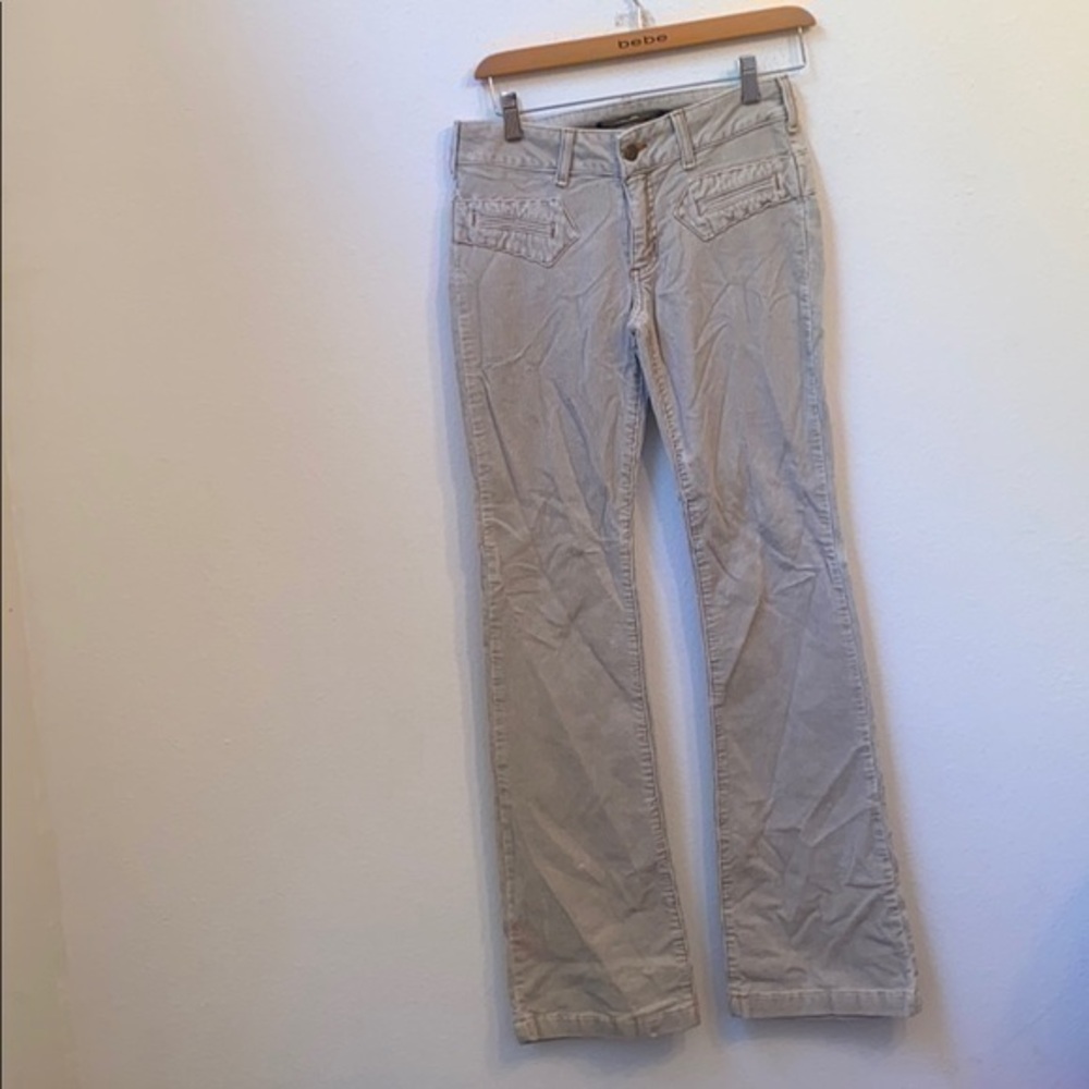 SERFONTAINE Size 4 White Jeans Flare Cut